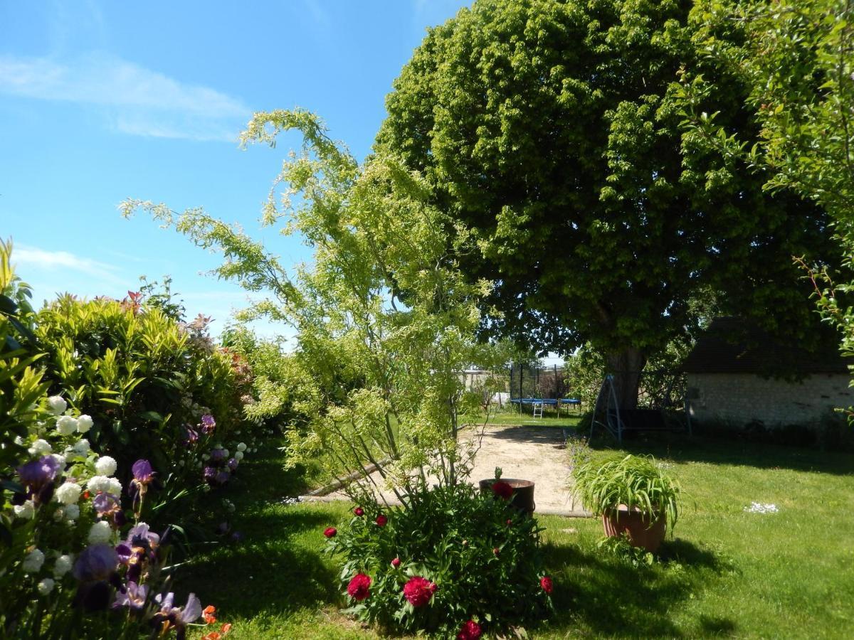 Les Quatre Saisons Bed & Breakfast Antogny-le-Tillac Ngoại thất bức ảnh